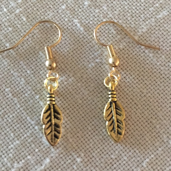 HAND CRAFTED Feather Earrings Silver Brass Gold or Copper Toned - Picture 10 of 11